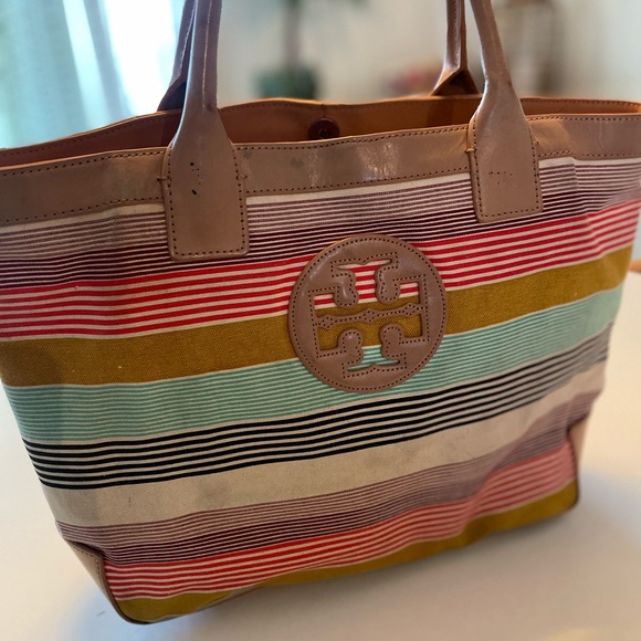 Classic Tory Burch tote - Picture 10 of 11